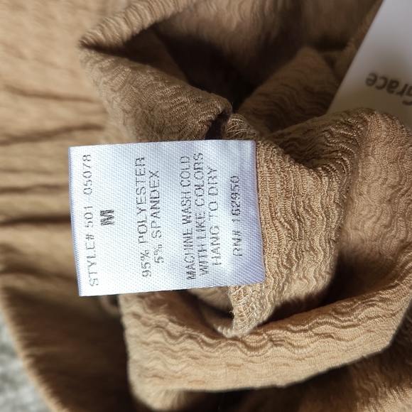 Stretchy flare leg pant - Picture 4 of 4